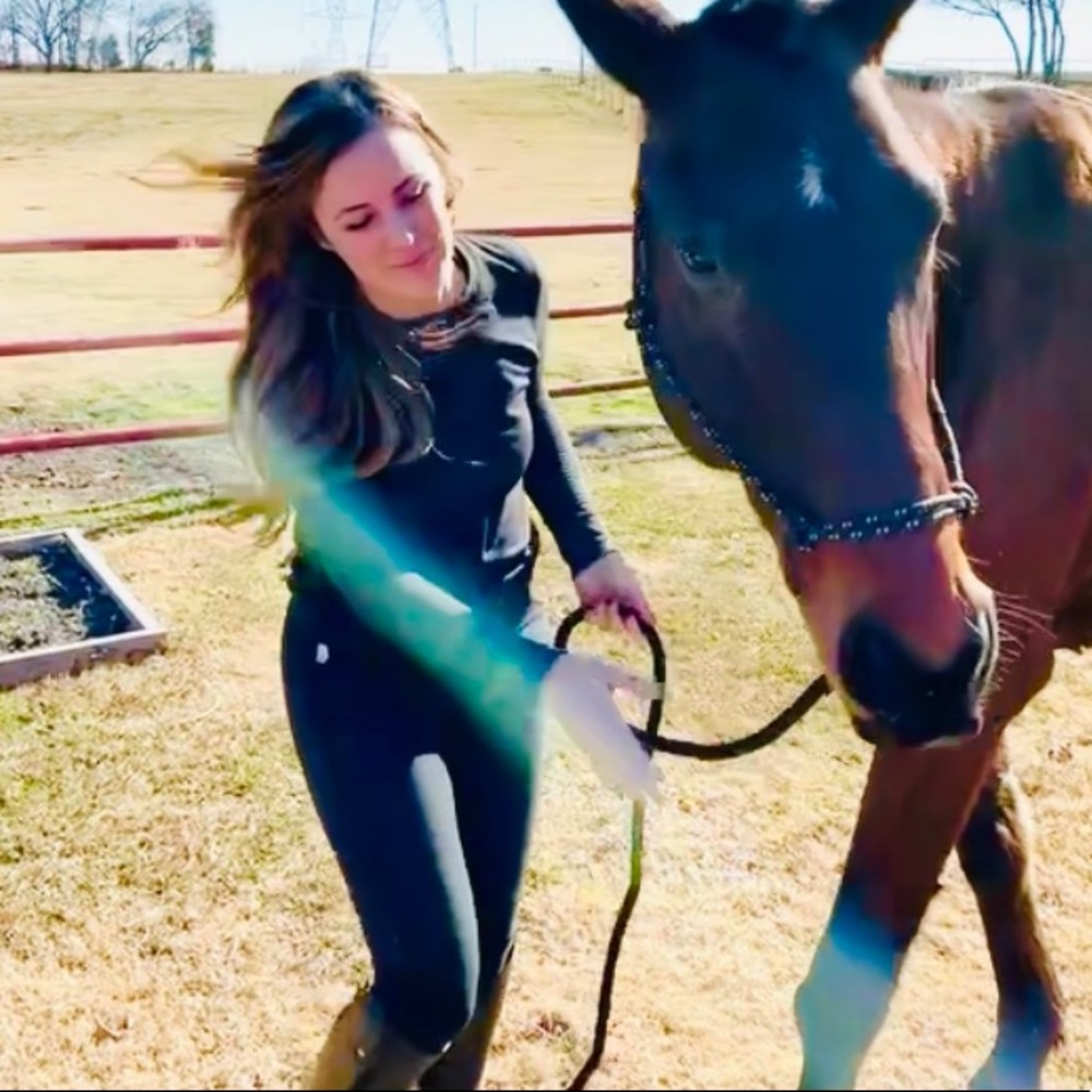 Meet your Posher, Claire